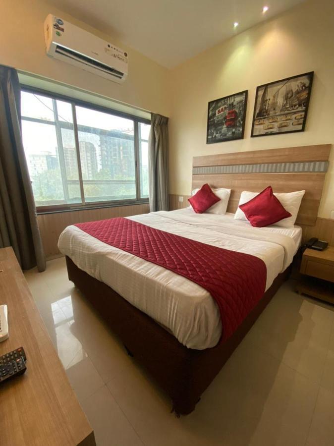 Hotel Airport Prime -Near Mumbai International Airport Andheri East מראה חיצוני תמונה