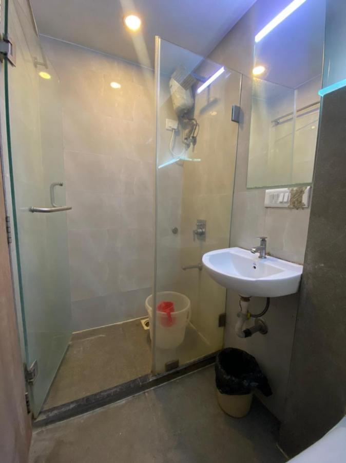Hotel Airport Prime -Near Mumbai International Airport Andheri East מראה חיצוני תמונה